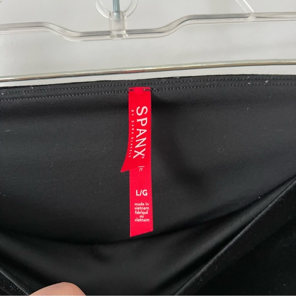 SPANX Velvet Leggings Velour Black Compression Large - Picture 6 of 6